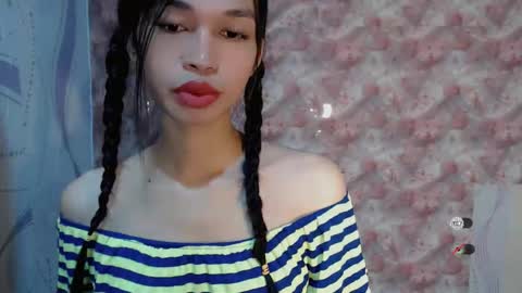 Snapshot of naughtysunshinepinay chatting on 06-02-26, 12:45 Celine online show from 06-02-26, 12:45