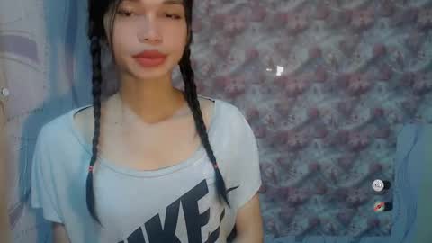 Snapshot of naughtysunshinepinay chatting on 06-04-26, 12:38 Celine online show from 06-04-26, 12:38