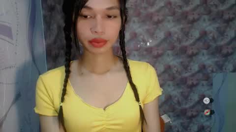 Snapshot of naughtysunshinepinay chatting on 06-05-26, 12:50 Celine online show from 06-05-26, 12:50
