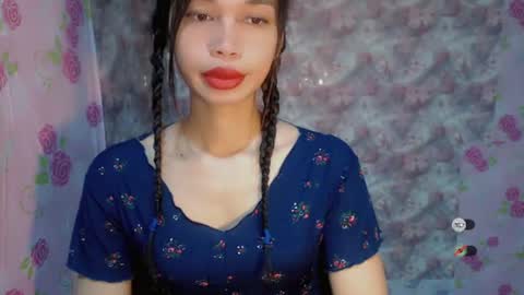 Snapshot of naughtysunshinepinay chatting on 06-23-26, 11:14 Celine online show from 06-23-26, 11:14