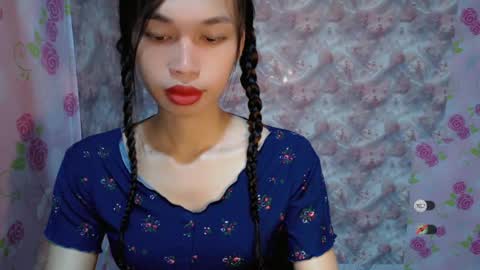Snapshot of naughtysunshinepinay chatting on 07-08-26, 12:59 Celine online show from 07-08-26, 12:59