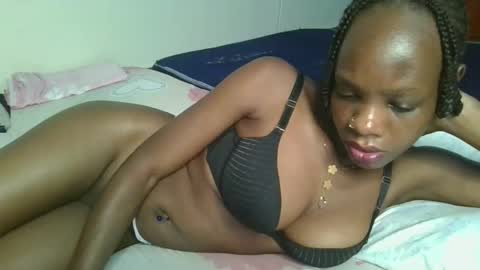 Snapshot of naughtysweetpie chatting on 04-24-26, 10:34 naughty online show from 04-24-26, 10:34