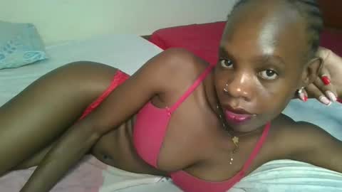 Snapshot of naughtysweetpie chatting on 04-29-26, 02:10 naughty online show from 04-29-26, 02:10