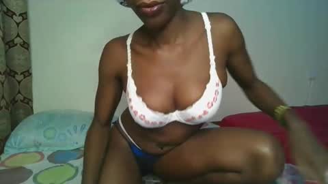 Snapshot of naughtysweetpie chatting on 05-01-26, 02:32 naughty online show from 05-01-26, 02:32