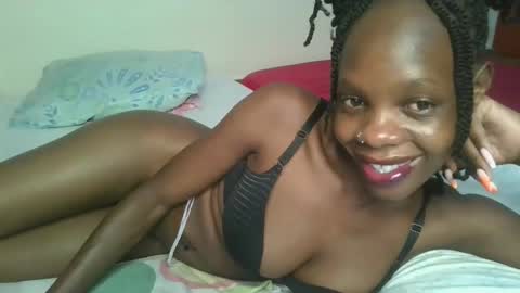 Snapshot of naughtysweetpie chatting on 05-17-26, 10:55 naughty online show from 05-17-26, 10:55