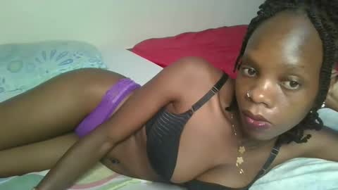 Snapshot of naughtysweetpie chatting on 05-18-26, 04:07 naughty online show from 05-18-26, 04:07