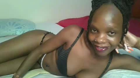 Snapshot of naughtysweetpie chatting on 05-18-26, 04:57 naughty online show from 05-18-26, 04:57
