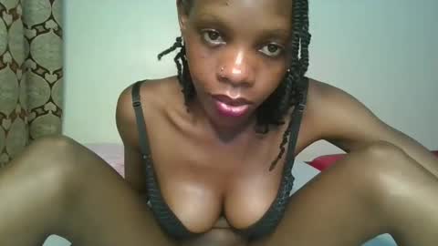 Snapshot of naughtysweetpie chatting on 05-26-26, 11:01 naughty online show from 05-26-26, 11:01