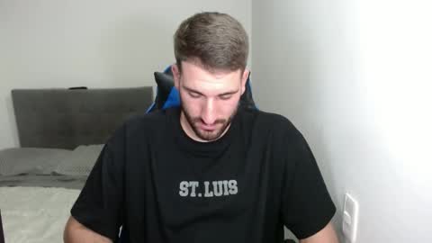 Snapshot of naugthy18boy chatting on 02-10-25, 08:00 Nico online show from 02-10-25, 08:00