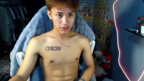 Snapshot of naugthyboyloy chatting on 06-28-26, 03:29 Loy online show from 06-28-26, 03:29