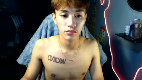 Snapshot of naugthyboyloy chatting on 07-19-26, 06:33 Loy online show from 07-19-26, 06:33
