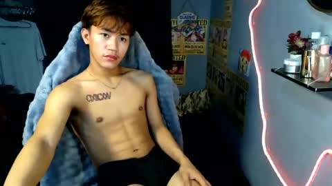Snapshot of naugthyboyloy chatting on 07-30-26, 05:01 Loy online show from 07-30-26, 05:01