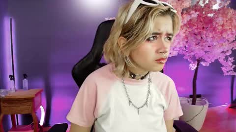 Navier  online show from 11-06-25, 07:48