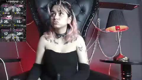 Snapshot of navier__ chatting on 06-26-26, 01:43 Navier online show from 06-26-26, 01:43