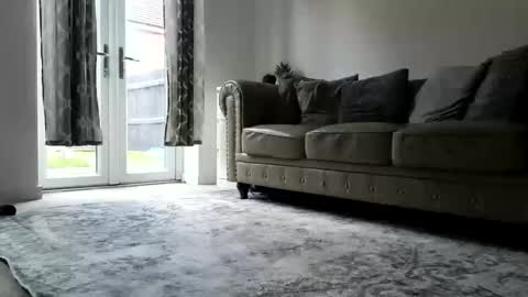 Snapshot of navyrayne chatting on 10-24-25, 03:41 Navyrein online show from 10-24-25, 03:41