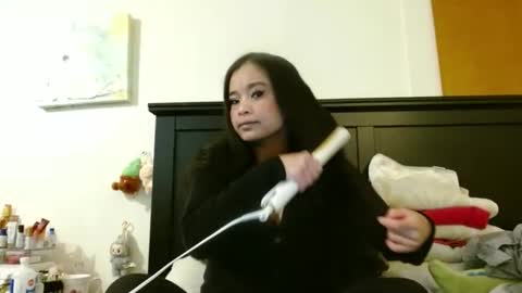 Mimi is dope    online show from 02-10-26, 02:59