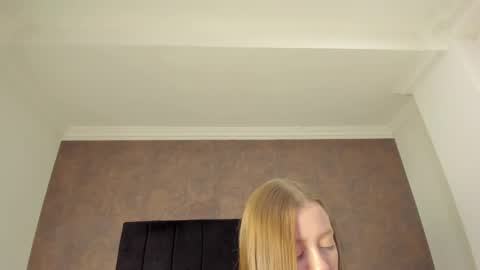 Naxa  Lexi online show from 02-19-25, 09:03