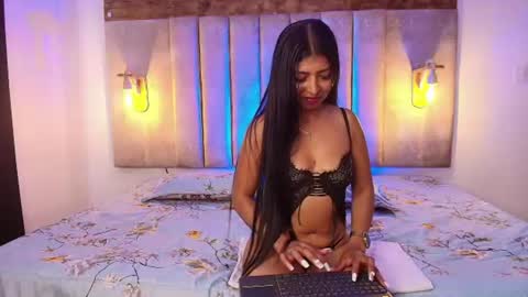 Snapshot of nayara_mystique chatting on 08-06-26, 03:25 NAYARA online show from 08-06-26, 03:25