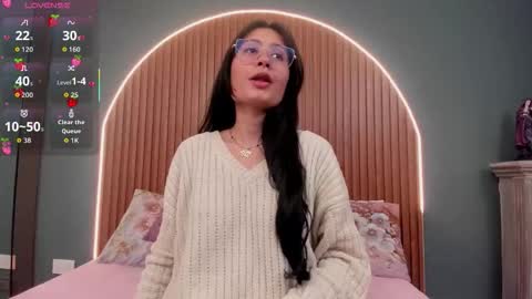 Naye  online show from 11-15-25, 04:10