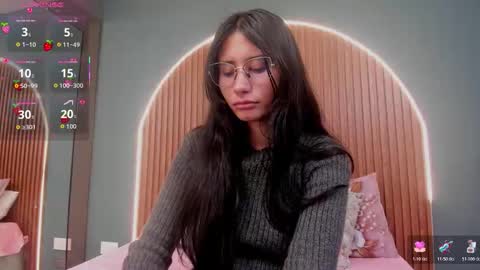 Naye  online show from 11-16-25, 03:34