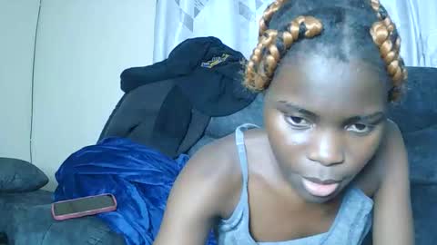 nayela_ online show from 02-28-26, 12:11