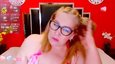 Snapshot of nayla_garner chatting on 02-26-25, 05:07 Lady Nayla online show from 02-26-25, 05:07