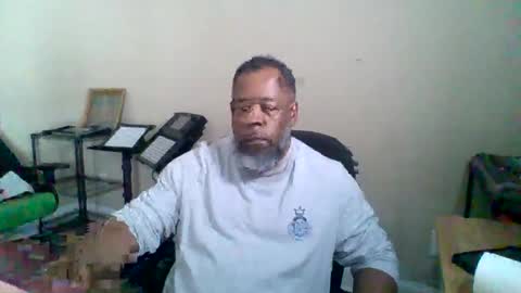 Terry online show from 10-18-25, 05:25