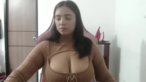 Snapshot of nebyula_star chatting on 05-27-26, 06:16 Nebyula online show from 05-27-26, 06:16