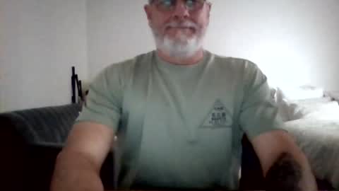 Snapshot of neckdown12 chatting on 08-09-26, 01:18 neckdown12 online show from 08-09-26, 01:18