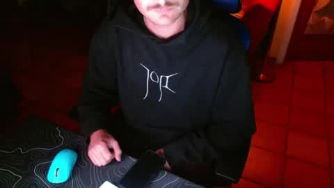 tootired online show from 04-01-26, 06:14