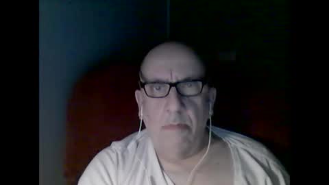 Tom online show from 09-18-25, 01:51