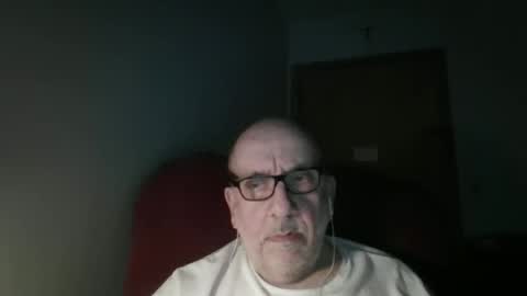 Tom online show from 05-05-26, 01:57
