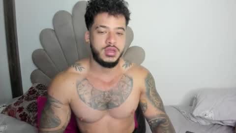 Nei turn green online show from 11-27-25, 08:38