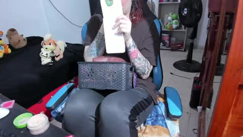 Geek Nicole    im Neeko UwU online show from 04-18-26, 12:42