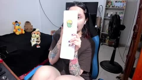 Snapshot of neeko_lol_ chatting on 07-15-26, 11:48 Geek Nicole im Neeko UwU online show from 07-15-26, 11:48