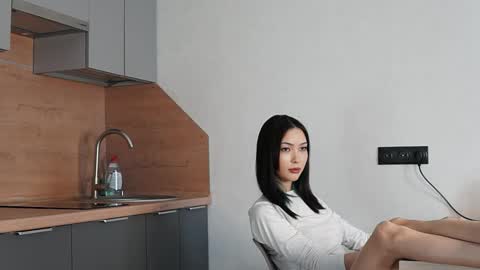 Snapshot of neferpitaa chatting on 02-25-26, 05:17 Kemi online show from 02-25-26, 05:17