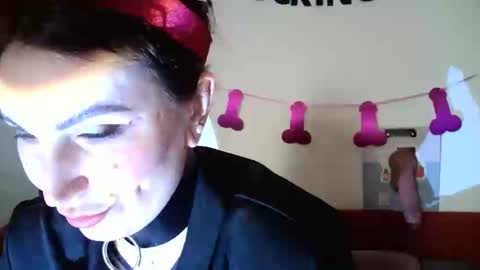 nefertiti_queen online show from 02-17-26, 10:16