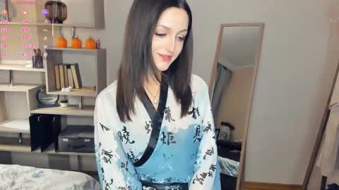 Vicky and Beatrice online show from 01-16-26, 06:56