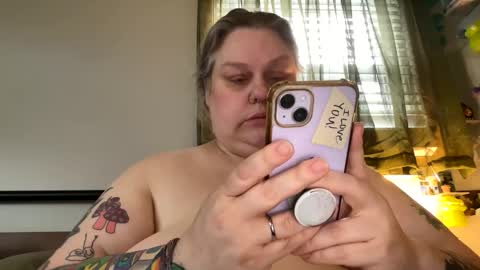 Snapshot of nellatlas chatting on 05-30-26, 12:02 Nellie Atlas online show from 05-30-26, 12:02