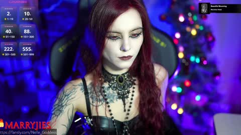 Snapshot of nelle_ chatting on 01-12-25, 12:23 online show from 01-12-25, 12:23