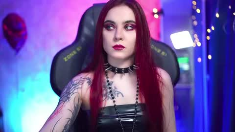 Snapshot of nelle_ chatting on 06-10-26, 08:35 online show from 06-10-26, 08:35