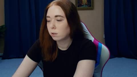 Snapshot of nelliemathers chatting on 04-27-26, 07:34 Nelli online show from 04-27-26, 07:34