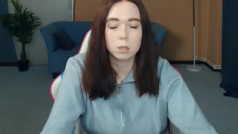 Snapshot of nelliemathers chatting on 05-10-26, 07:30 Nelli online show from 05-10-26, 07:30