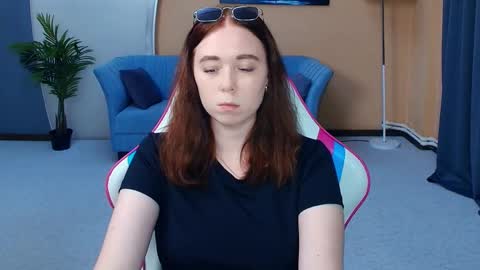 Snapshot of nelliemathers chatting on 05-18-26, 07:52 Nelli online show from 05-18-26, 07:52