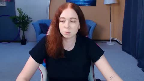 Snapshot of nelliemathers chatting on 06-11-26, 02:53 Nelli online show from 06-11-26, 02:53