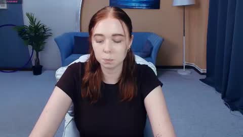 Snapshot of nelliemathers chatting on 06-15-26, 07:38 Nelli online show from 06-15-26, 07:38