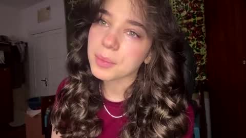 Angelihee online show from 04-06-26, 10:16