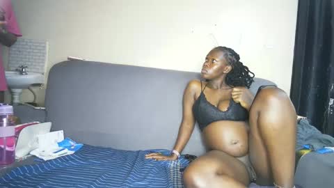 nellyeluxe online show from 03-05-26, 11:28