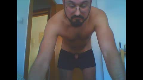 Snapshot of neomel chatting on 12-22-24, 08:16 mel online show from 12-22-24, 08:16