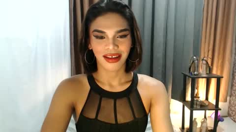 neomi online show from 03-13-26, 04:24